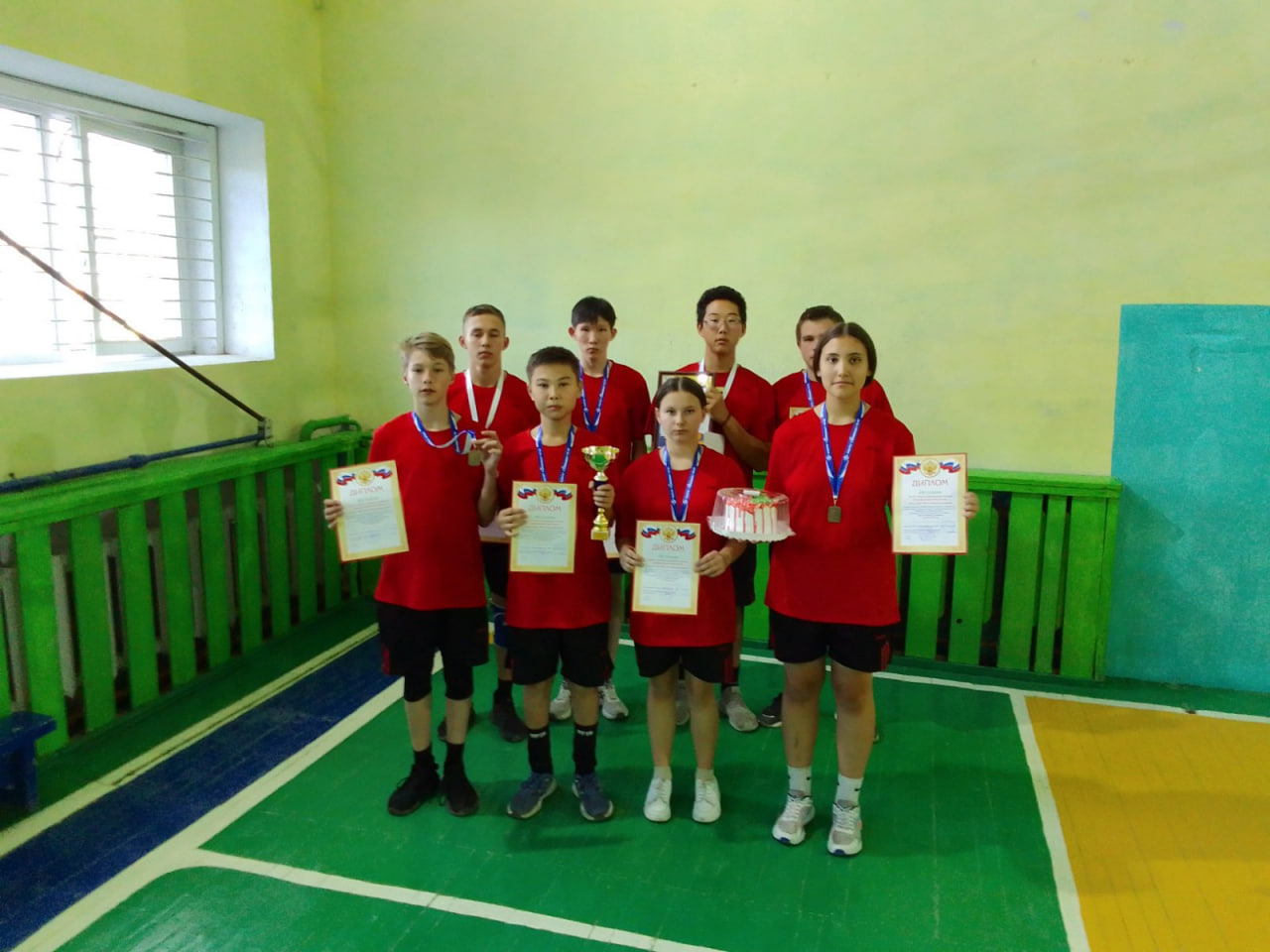 Районный турнир по волейболу памяти капитана полиции в отставке, погибшего при исполнении воинского долга в период проведения специальной военной операции России на Украине Димова Виктора Сергеевича.